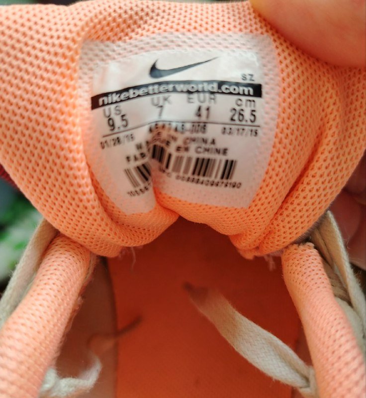 Мужские кроссовки Nike б/у в хорошем состоянии 2