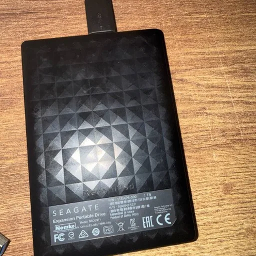 Внешний жесткий диск Seagate 1TB, удлинитель