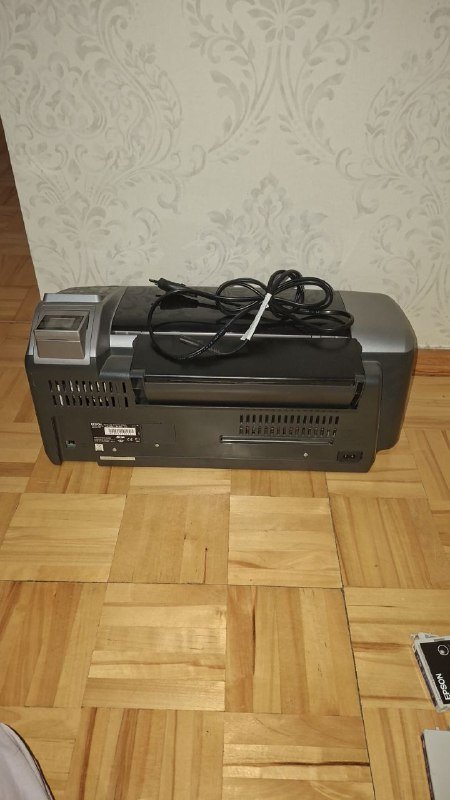 Принтер и сканер с комплектом красок 5