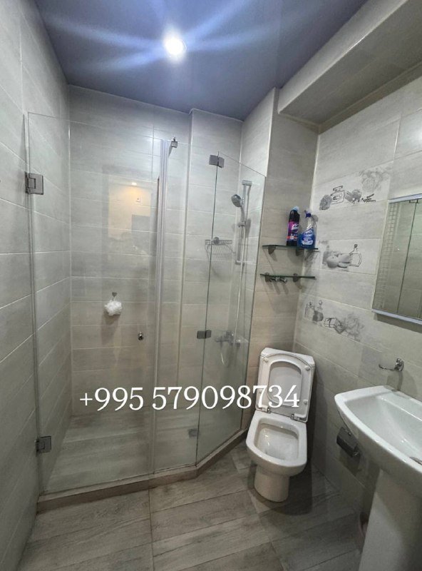 3х комнатная квартира с 2 спальнями в старом городе Батуми 9