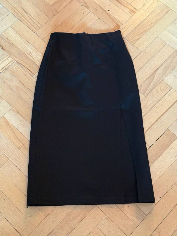 Юбка карандаш с вырезом