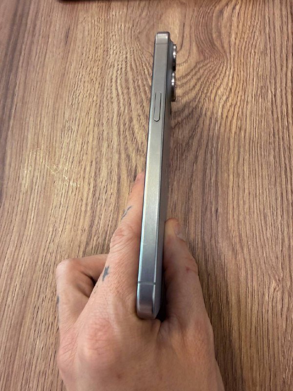 iPhone 15 Pro Max 256 GB 3