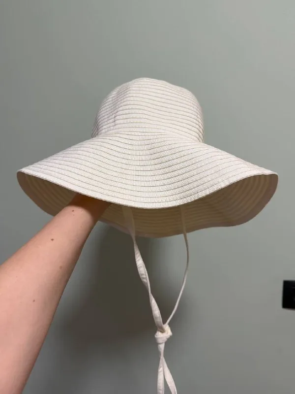 Шляпа H&M 1