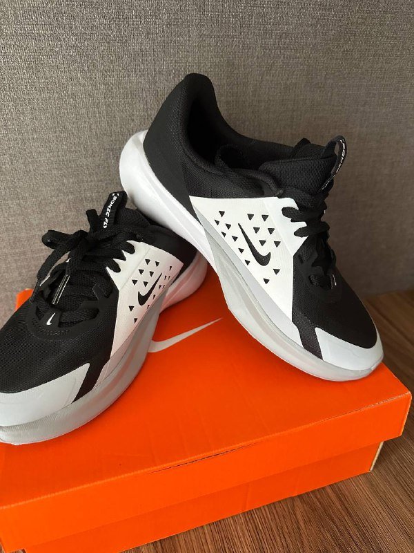 Мужские кроссовки Nike размер 36 2
