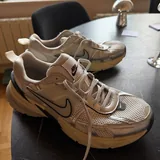 Nike V2K Run кроссовки 3