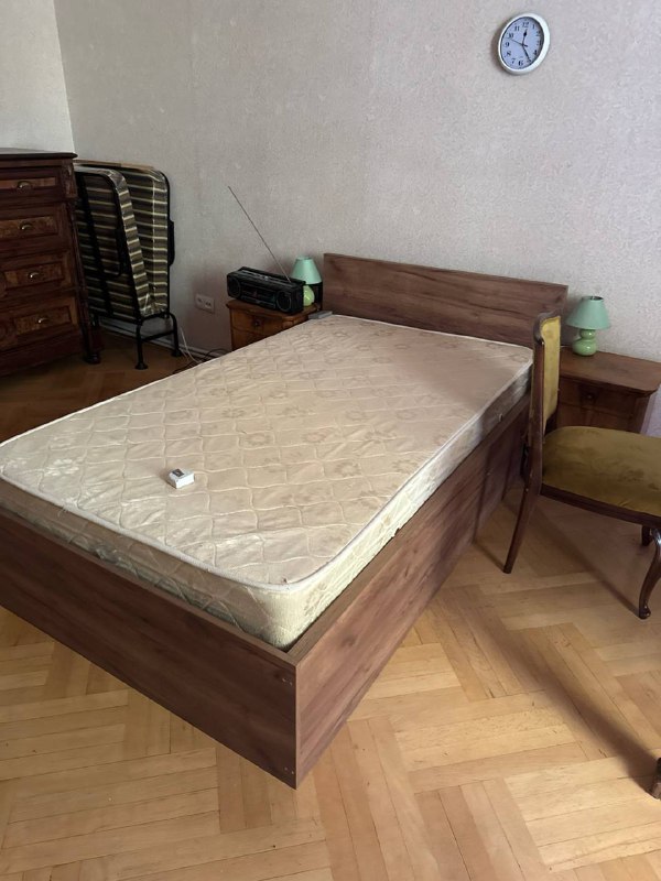 Кровать с подъёмным механизмом и матрасом 2