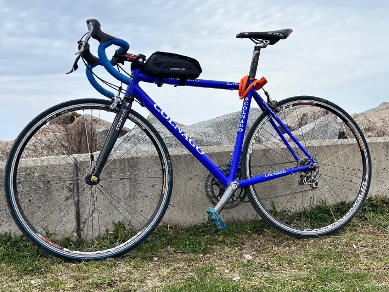 велосипед Colnago Squadra с комплектом шлем, замок, бокс