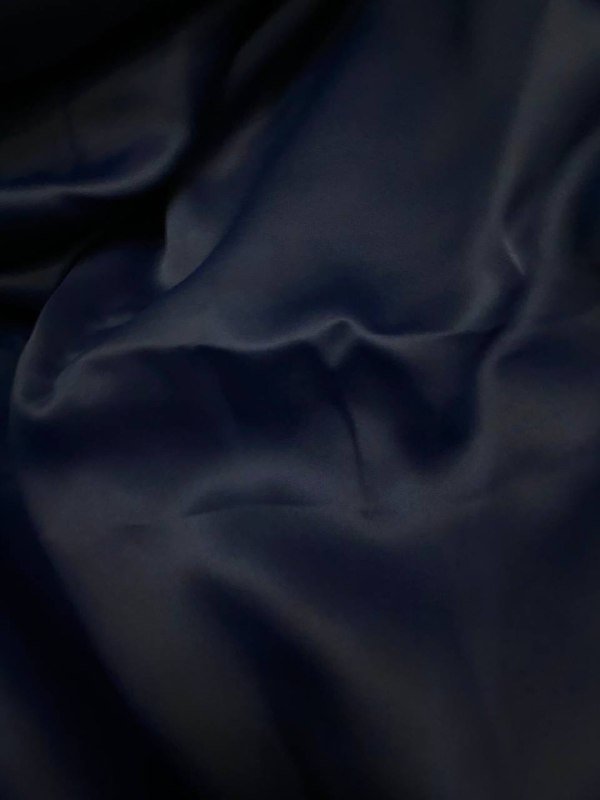 Темно-синий плотный атлас ткань около 2 метров