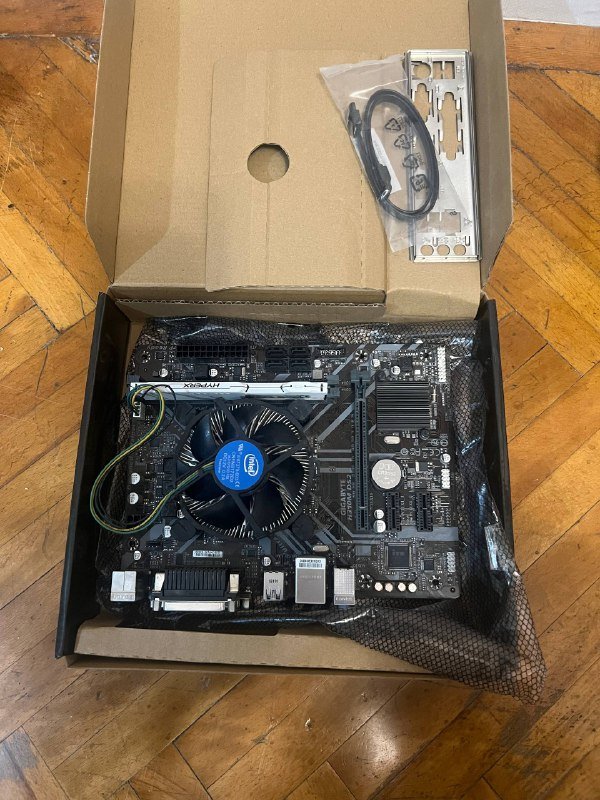 Материнская плата, процессор Intel, ОЗУ Kingston 2