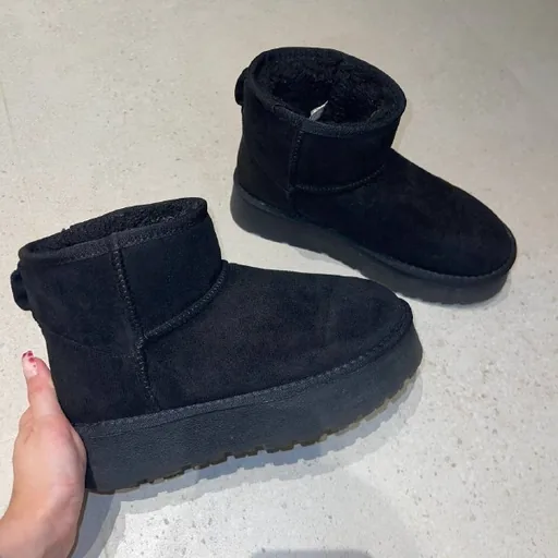Зимові черевики, хутряні капці, сорочка H&M