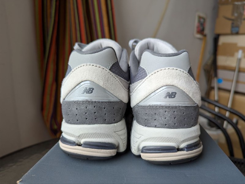 Кроссовки New Balance 2002 4