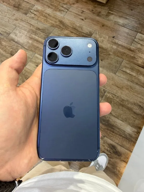 iPhone 17 Pro Max 256GB eSIM Deep Blue 1