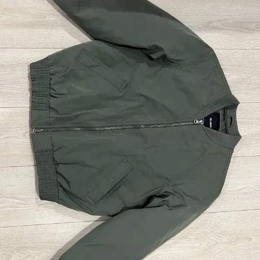 Бомбер Pull&Bear