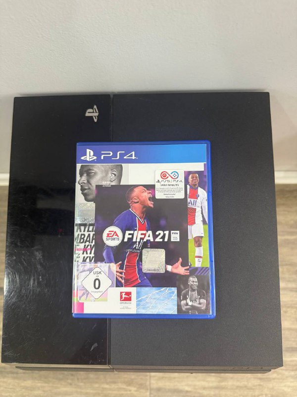 PlayStation 4 Fat 1 TB, 2 контроллера Dualshock 4, игры FIFA 21 5