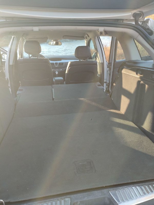 Renault Laguna 2.0 дизель, 2008, универсал 9
