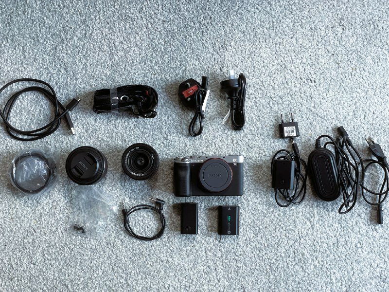 Sony A7C camera, 28-60mm kit, 50mm f/1.8 lens 7