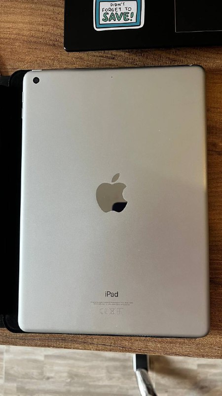 iPad 6-го поколения 32 GB В комплекте чехол и зарядка 2