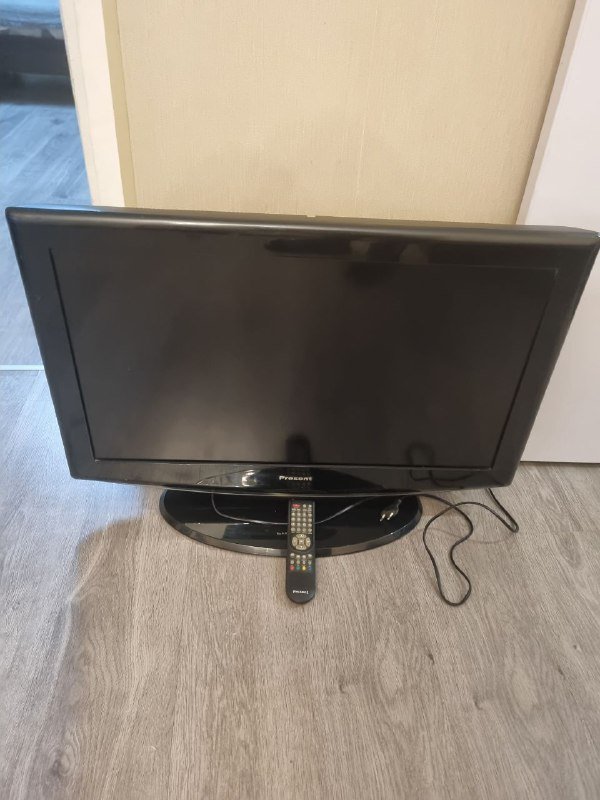 32 ЖК телевизор Present с пультом 2