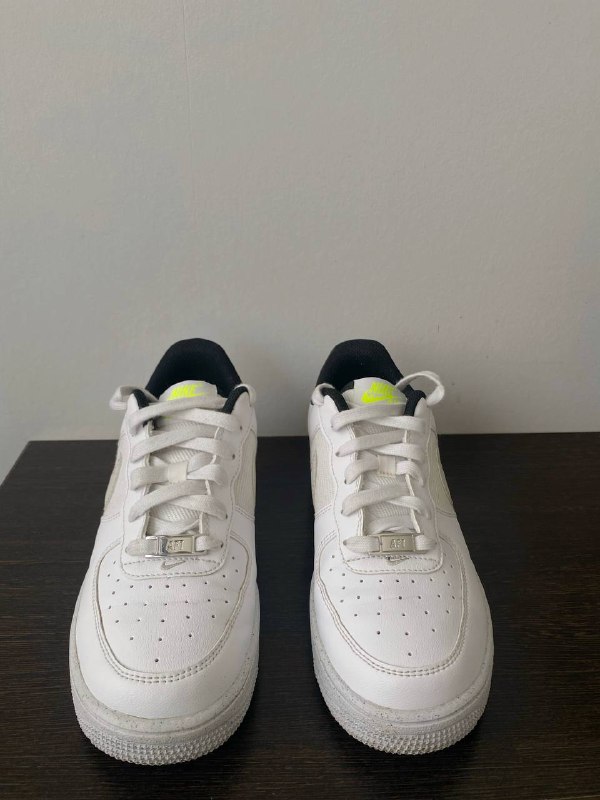 Кроссовки Nike Air Force 1 белые, размер 36,5
