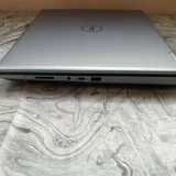 Dell Precision 7670 Workstation 8