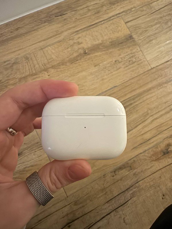 jbl charge 5, air pods pro 2 2