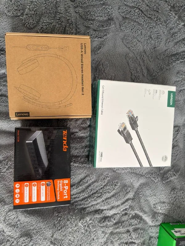 Коммутатор Tenda SG108, Lenovo USB-A гарнитура, кабель UGREEN Cat 6 1