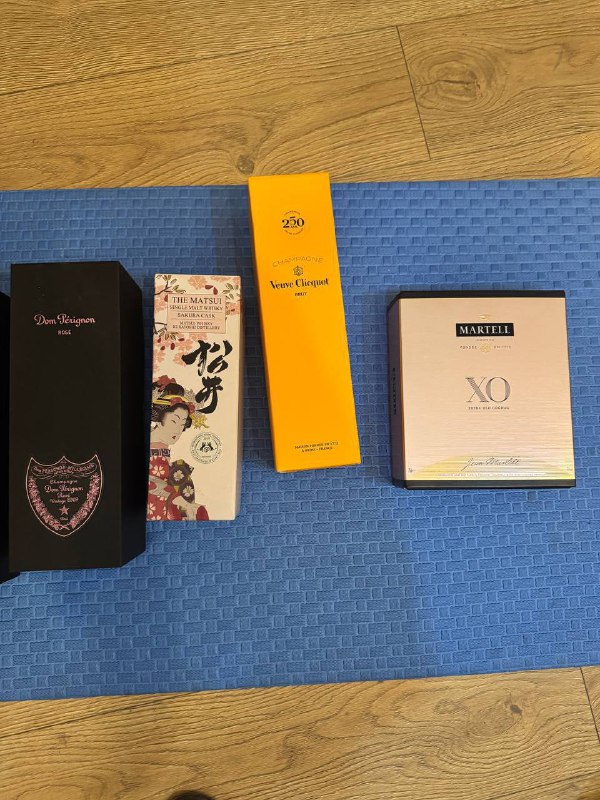 Коробки от элитного алкоголя Dom Perignon, Martell, Chivas, Glenfiddich и др.