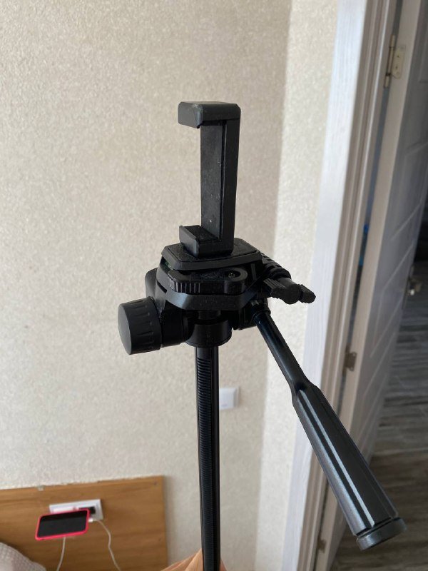 Штатив для видео камеры и телефона 2