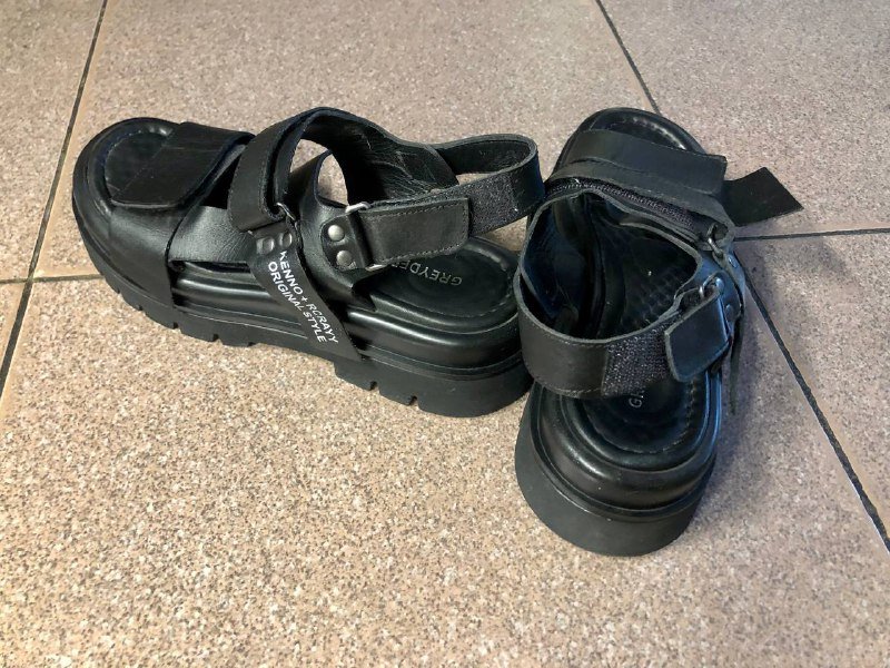 Черные кожаные сандалии 37-39 размер 2