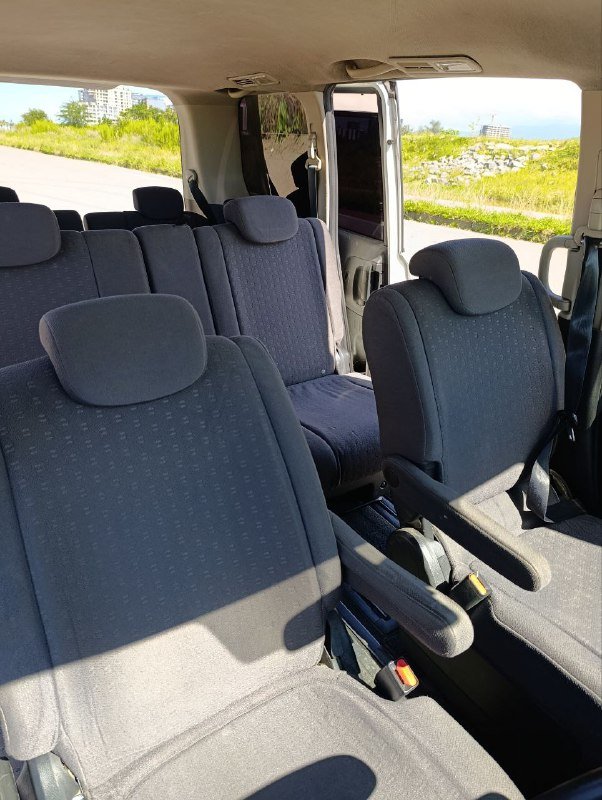 Nissan Serena 2005 машина 6