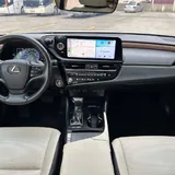 Lexus ES 300h 7