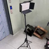Столы, полки, стулья, зеркало, стойка 9