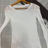 Белая кофта Reserved 2