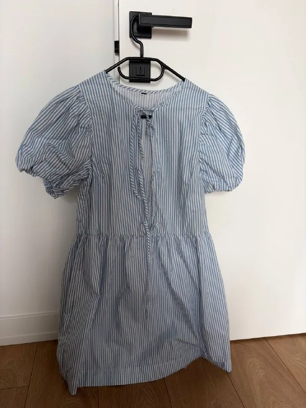 H&M dress, Cargo pants 1