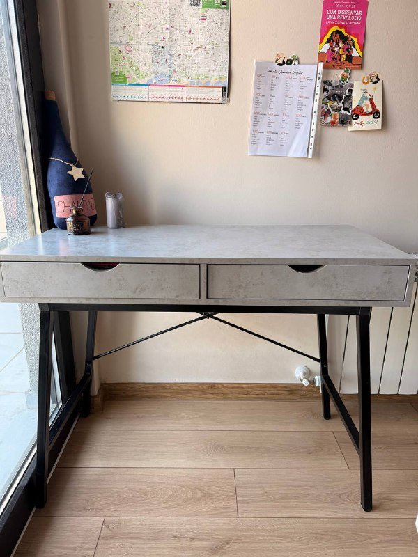 Письменный стол с двумя ящиками 2