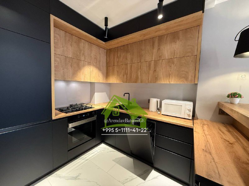 Трехкомнатная квартира 2+1 с мебелью в Батуми