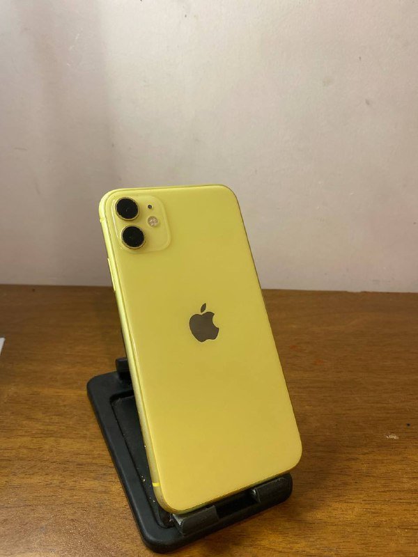 iPhone 11 желтый 128 ГБ