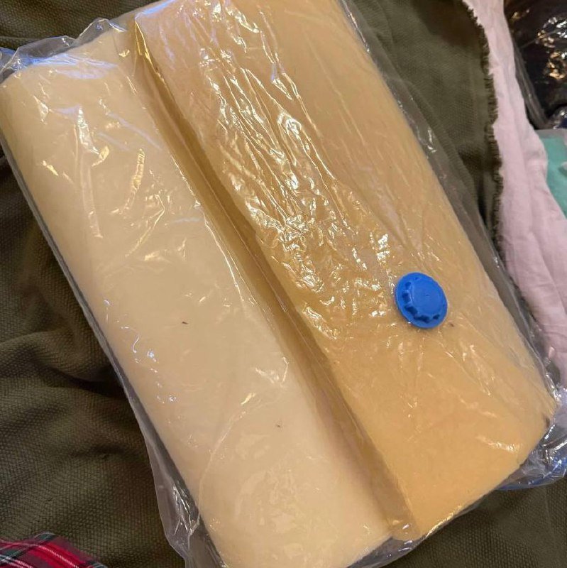 Два куска поролона 51х51 см толщиной 4 см