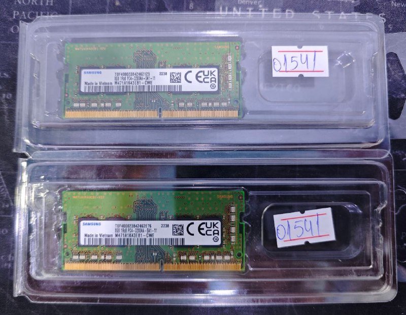 Две плашка DDR4 3200 Samsung 8GB