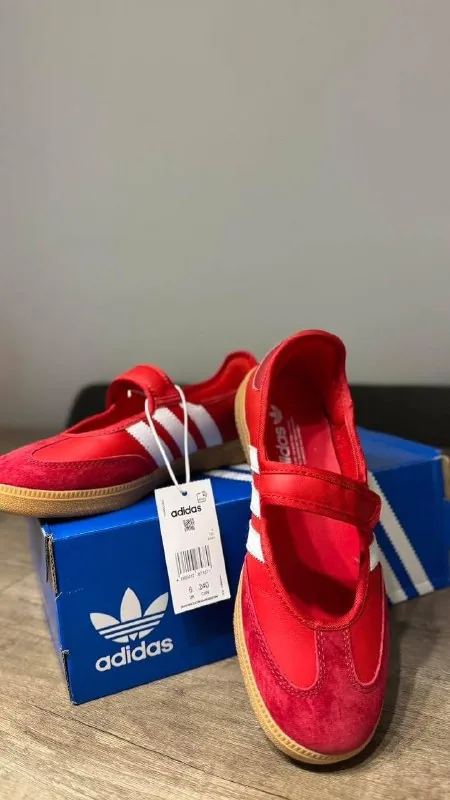 Красные кеды Adidas 39 размера 1