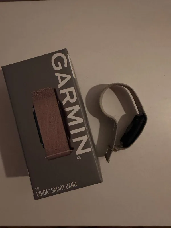Garmin Circa, смарт-браслет