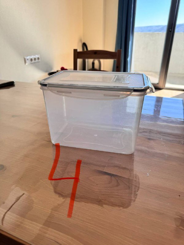 Контейнеры пищевые, точилка, сито, дуршлаг, толкушка, половник, венчик, нож 6