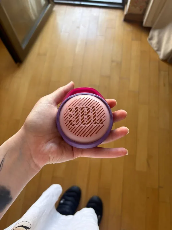 Колонка JBL JR POP, Айкос ILUMA, очки Ray Ban 1