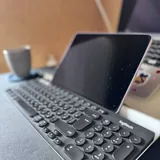 Беспроводная клавиатура Logitech K780 2