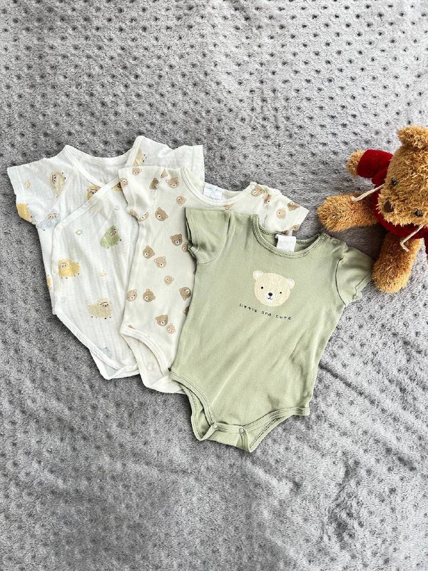 Боди с коротким рукавом размер 68 три штуки