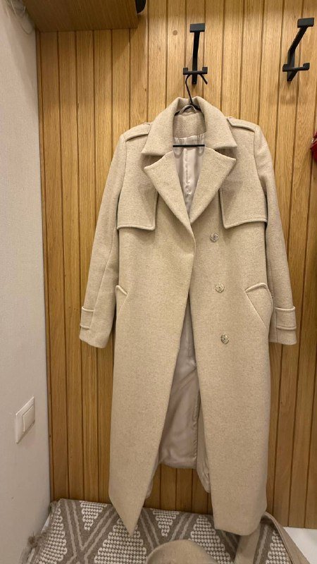 Шерстяное пальто 44 размер