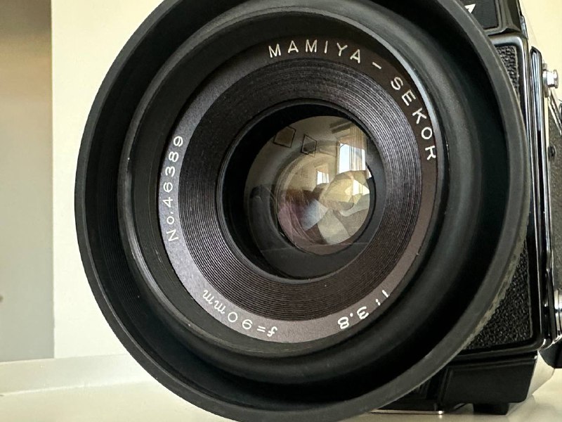 Mamiya rb67 medium format film camera with 90mm f3.8 lens 8