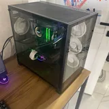 Корпус для ПК с 4 RGB-вентиляторами 2