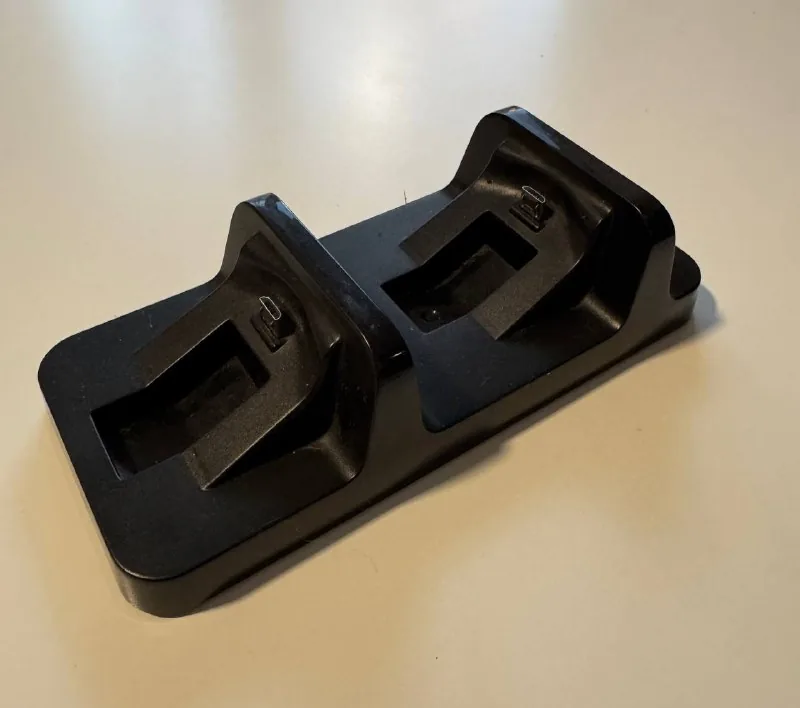 Зарядное устройство для 2 джойстиков Sony Dual Shock 1