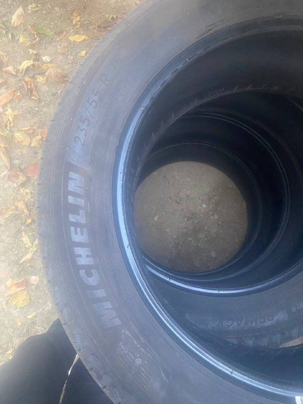 Комплект 4 покрышек Мишлен 235/55/19 2